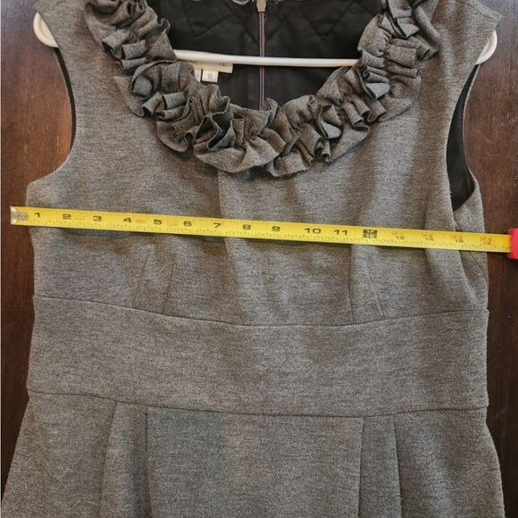 London Times Charcoal Sleeveless Midi Dress - Picture 8 of 10